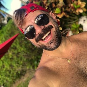 Meet your Posher, Radu